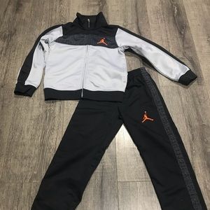 Jordan toddler active jacket and pants set.